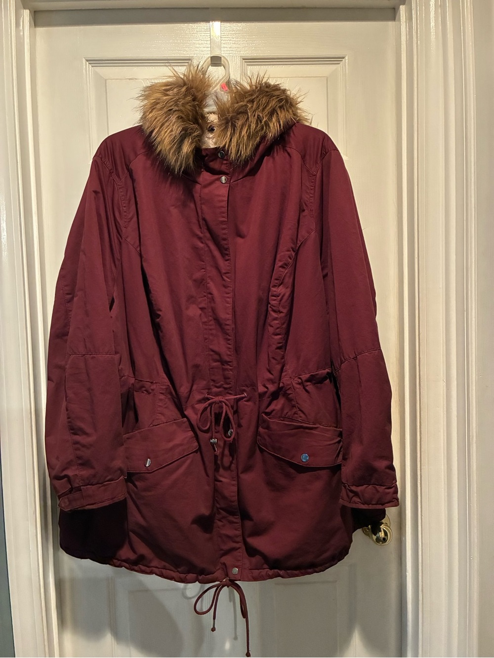 Divided Women's Burgundy Puffer Parka with Faux Fur Hood